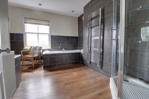 En-Suite Bath/Shower Room